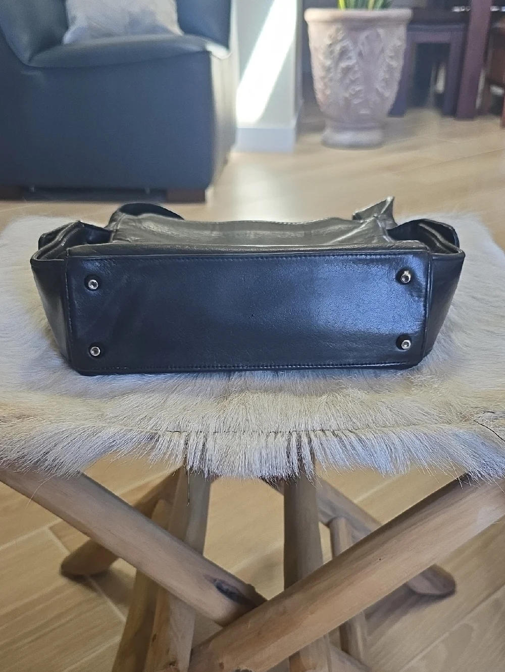 Leather Shoulder Bag - Picture 8 of 9